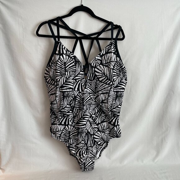 Time and Tru Other - Time and Tru Women's Strappy One-Piece Swimsuit Size 2X- NEW!
